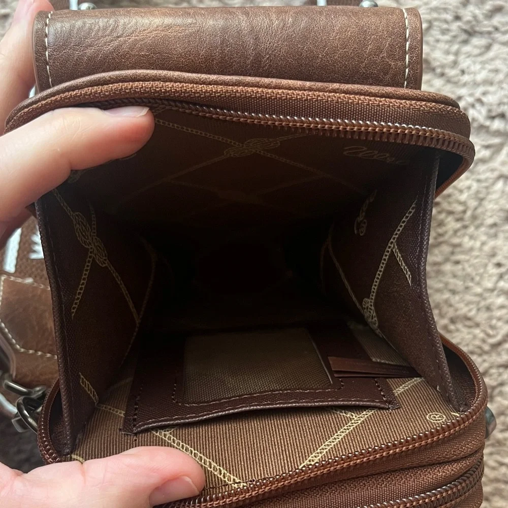 Wrangler Vegan Leather Crossbody Cell Phone Purse - Picture 7 of 8